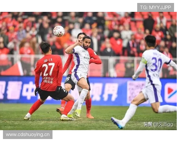 中超联赛新赛季精彩开局 国内球员崛起 外援表现各异 - 副本 - 副本 - 副本 中超联赛新赛季精彩开局 国内球员崛起 外援表现各异 - 副本 - 副本 - 副本